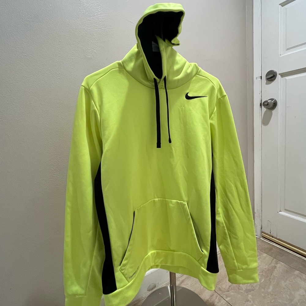 Nike dri fit hoodie. Only worn once or twice